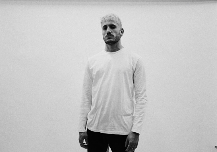 FLYES on SoundBetter