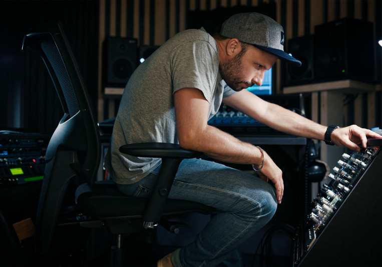 Tcheck10 on SoundBetter