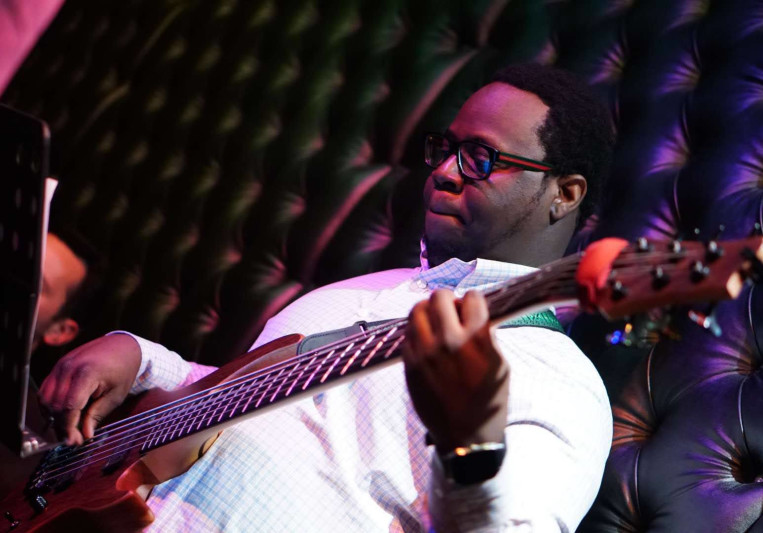 Oliver Roach Jr on SoundBetter