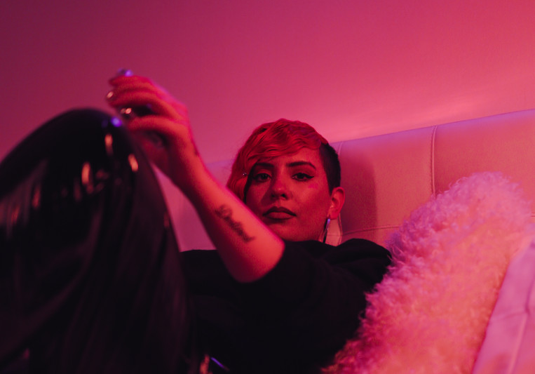 Melissa Lyric on SoundBetter