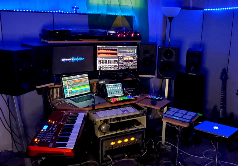 Tonewarp Studio on SoundBetter