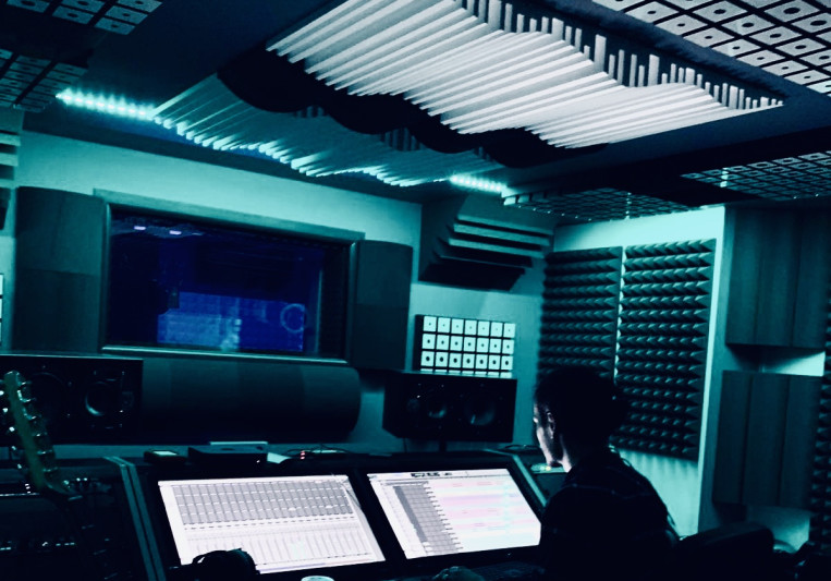 SAM BNK on SoundBetter