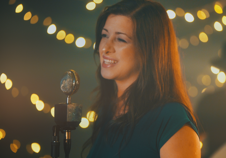 Virginia Feu Rosa on SoundBetter
