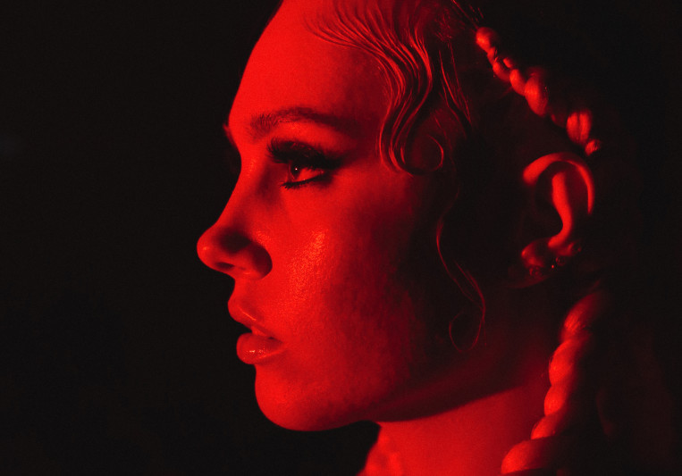 IVA queendom on SoundBetter