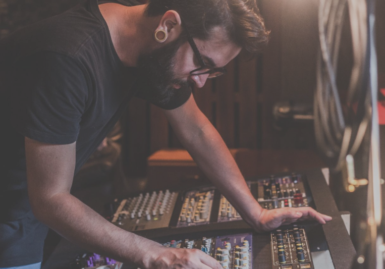 Thiago Baggio on SoundBetter