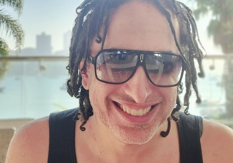 Ash Maklad on SoundBetter