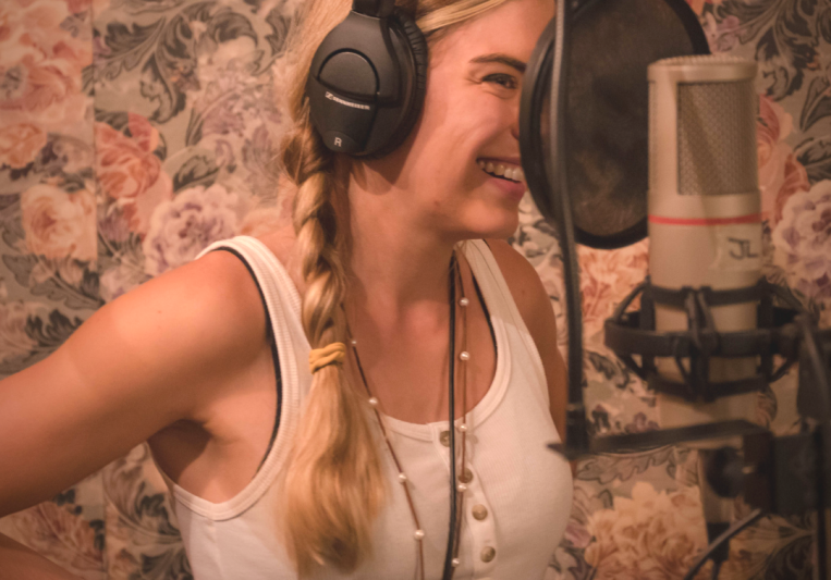 Jessie Lynn Toups on SoundBetter