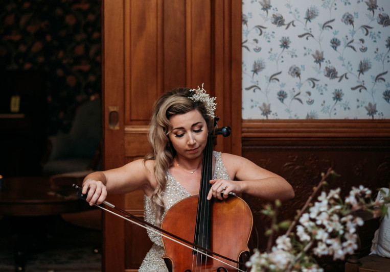 Blessed cellist on SoundBetter