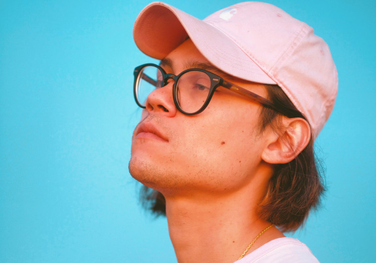 Søm Champagne on SoundBetter