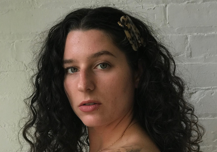 Holly Santonato on SoundBetter