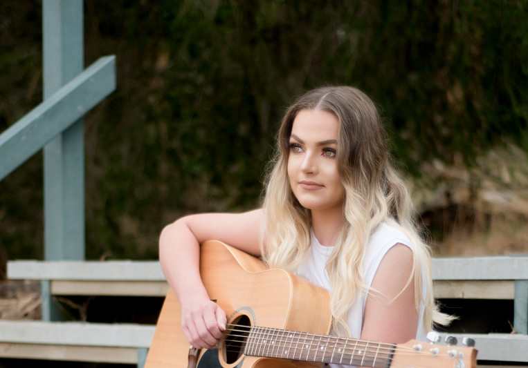 Sarah Hyde Music on SoundBetter