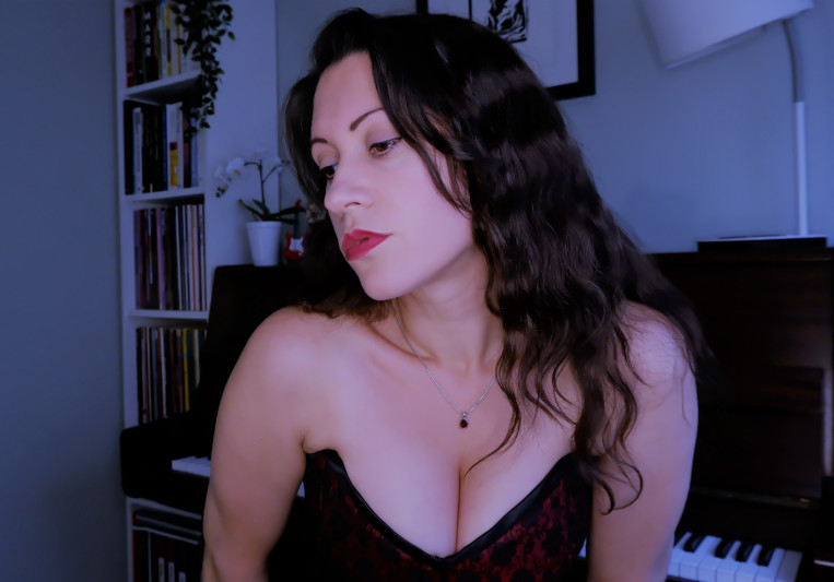 Lynsey Simone Tibbs on SoundBetter