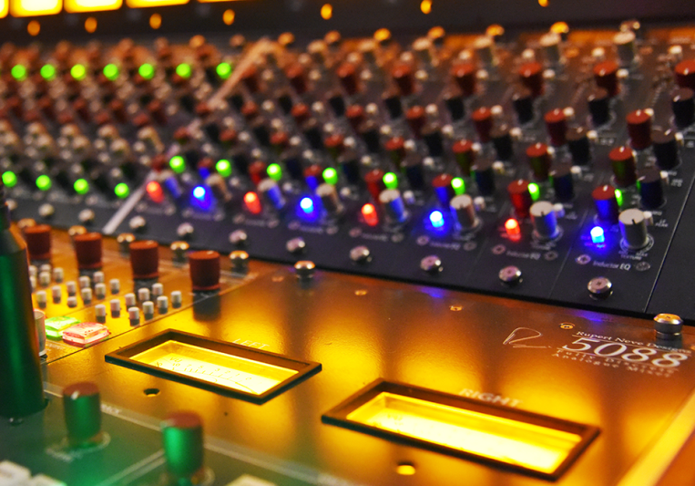 Sounder Studio on SoundBetter