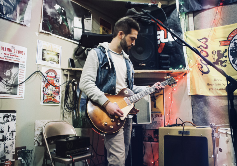 Matt Kelly Guitar on SoundBetter