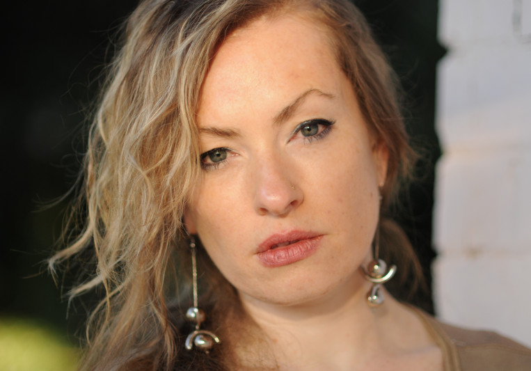 Julia Messenger on SoundBetter