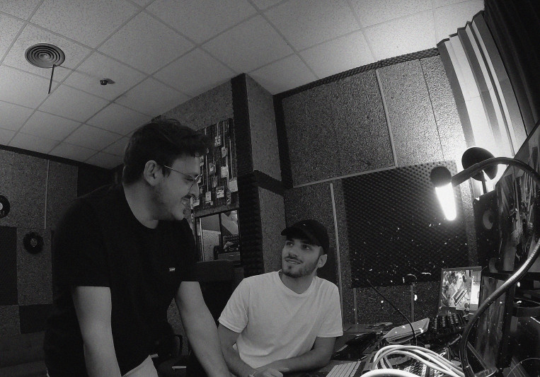 2Hounds on SoundBetter