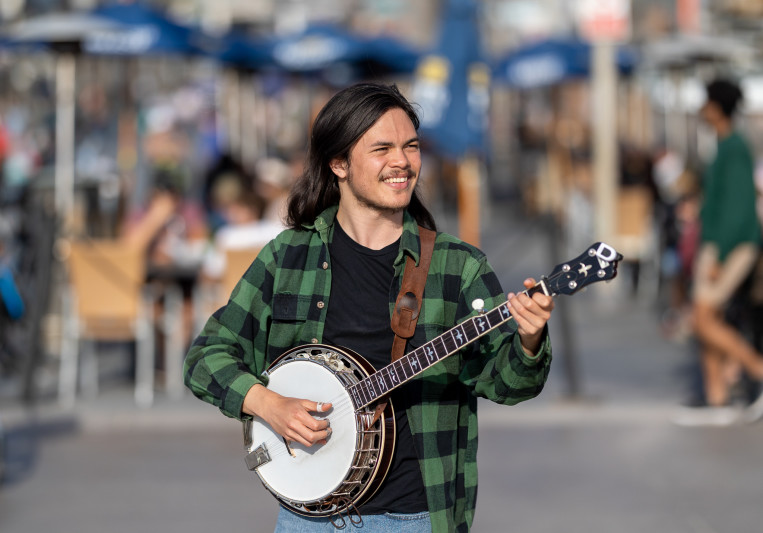 Jesse Blue Eads on SoundBetter
