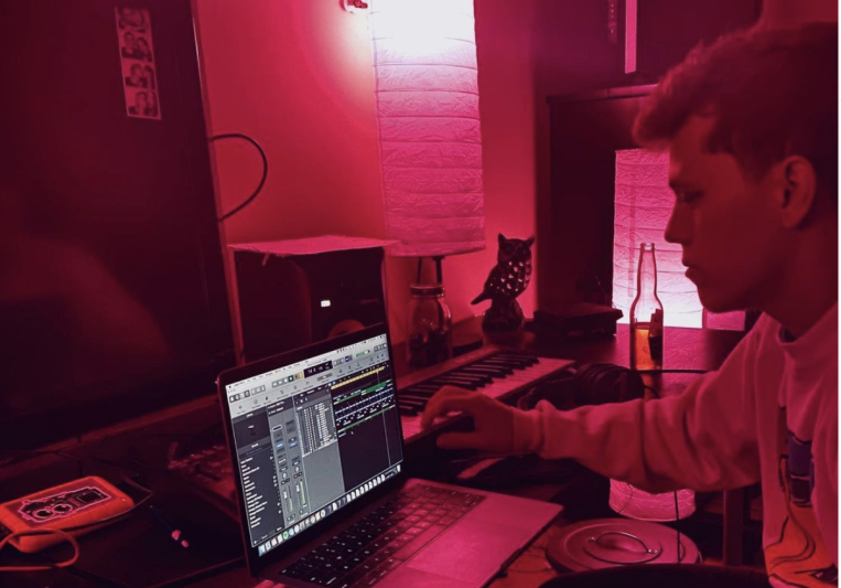 Nick Schmidt on SoundBetter