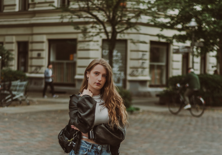 Taia Dya on SoundBetter