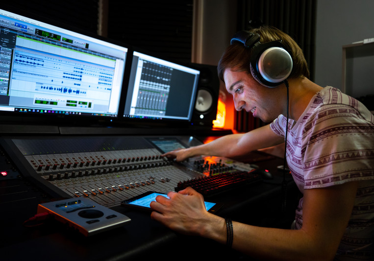 Oliver Bowring on SoundBetter