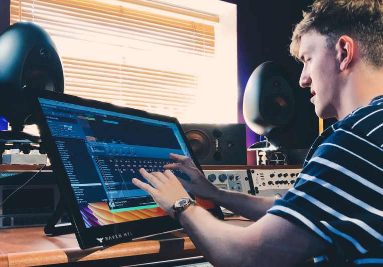 Tomas Frankson on SoundBetter