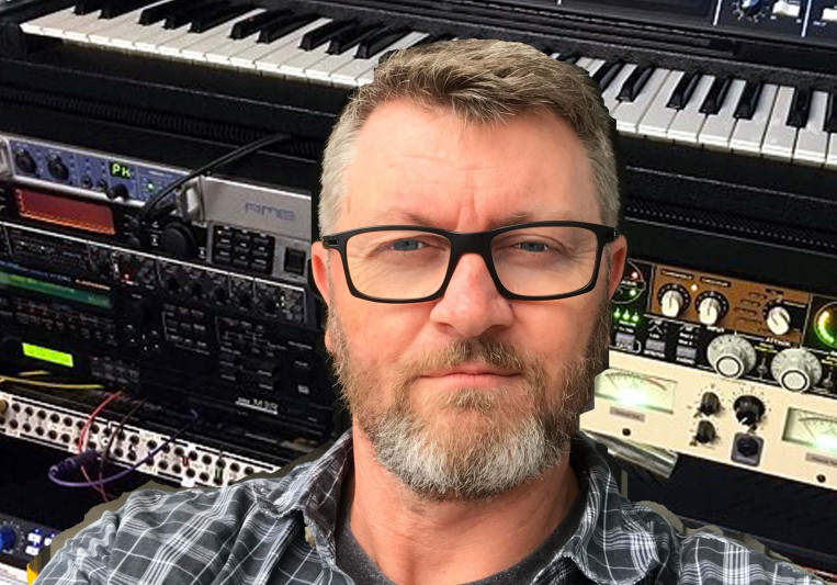 Derek Turner on SoundBetter