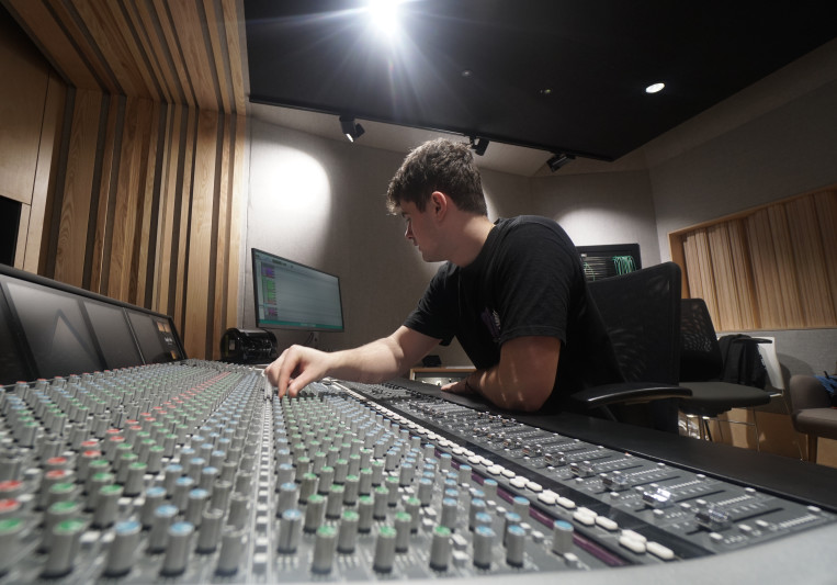 Zaq Sawyer Coffey on SoundBetter
