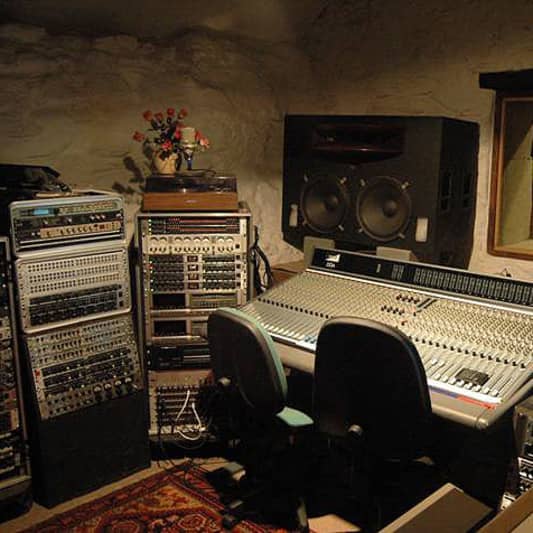 LTS Recording Studio on SoundBetter