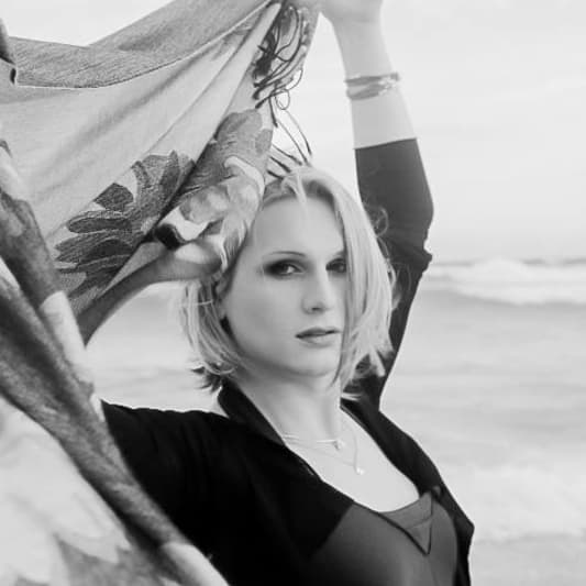 Thea Riley on SoundBetter