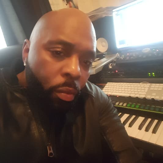 RVelle on SoundBetter