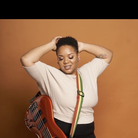 Shana B The Bassist on SoundBetter