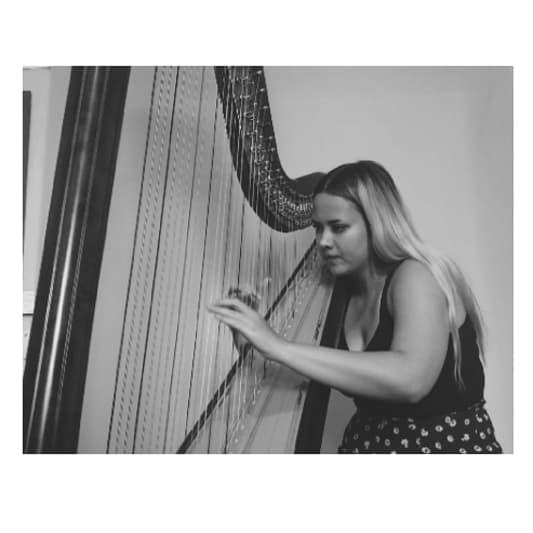 Harpist Iona Duncan on SoundBetter