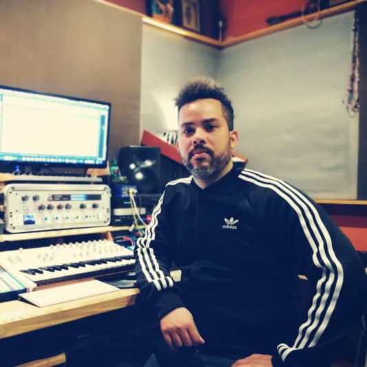 Ezel Feliz on SoundBetter