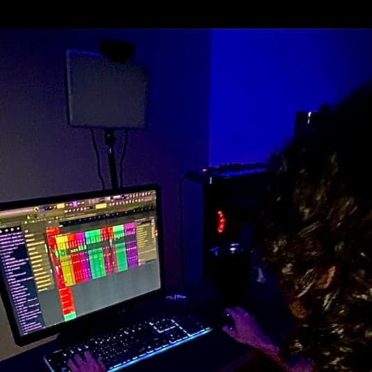 FuxzeK on SoundBetter