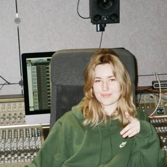Mila B. on SoundBetter