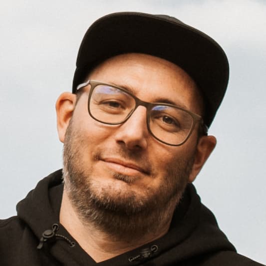 Dani Paz on SoundBetter