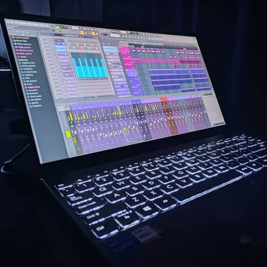 Fluffen on SoundBetter