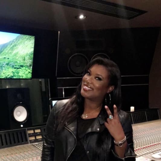 Shining Rae on SoundBetter