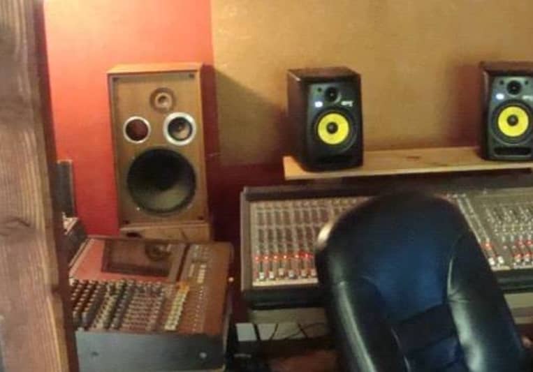 Cosmic Sandbox Recording/Vibe Control Studios on SoundBetter