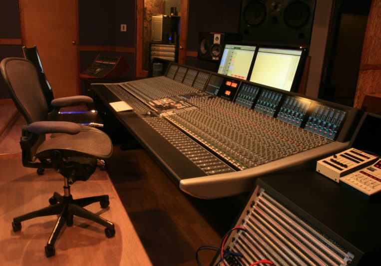 Kyriazis Studios on SoundBetter