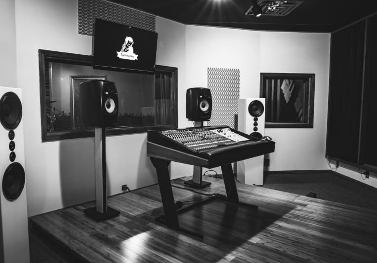 LBA Recording Studio on SoundBetter