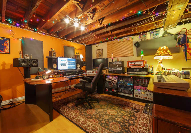 Uplift Recording Studio on SoundBetter