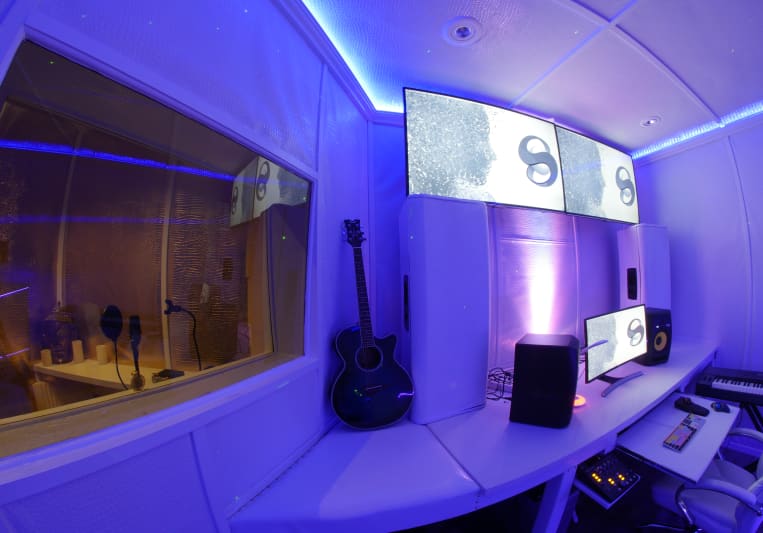 Syft Studio on SoundBetter