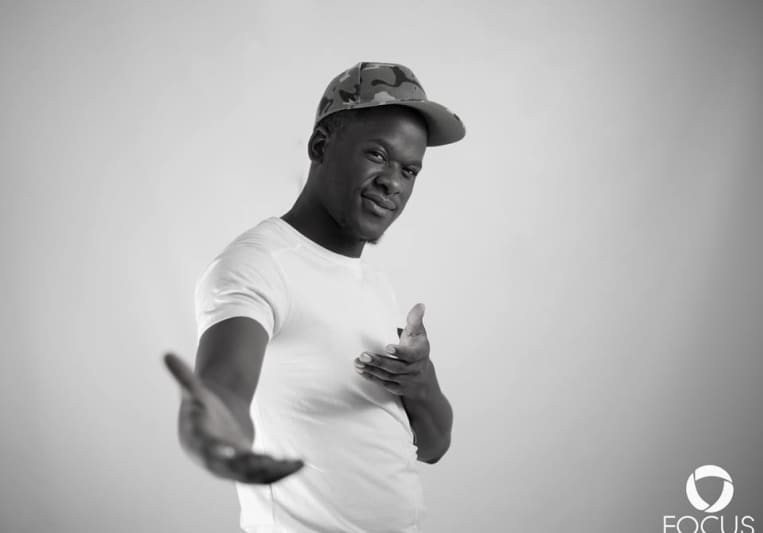 Victor Mandla Stot on SoundBetter