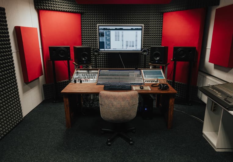 Studio Fono on SoundBetter