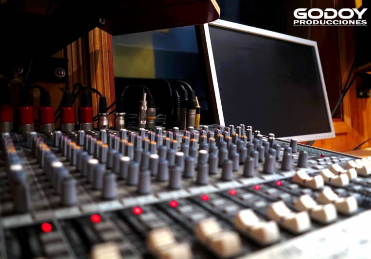 Godoy Producciones on SoundBetter