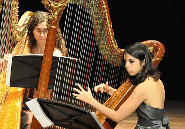 Mercedes Bralo - Session Harpist - La Plata