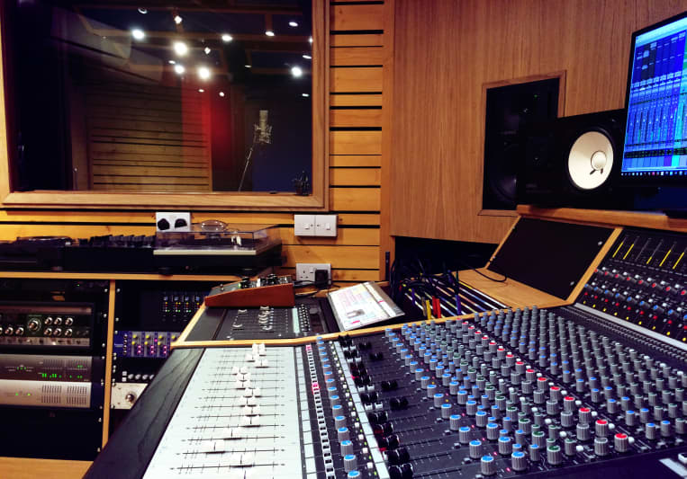 Slipway Studio on SoundBetter