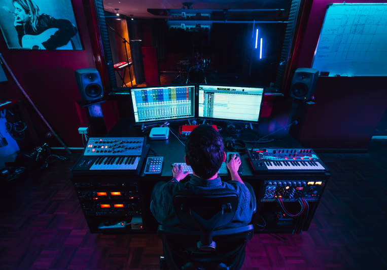 Santiago Borja - Loop Studio on SoundBetter