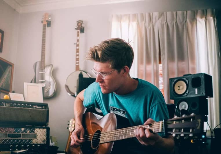 Alex Strahle on SoundBetter